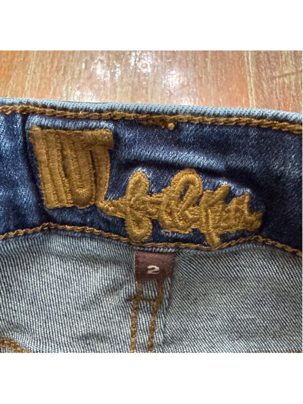 KUT from the Kloth Katy Boyfriend Denim Shorts - Distressed Size 2 NWT - Picture 5 of 11